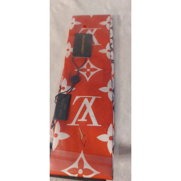 Red and White Reservible Scarf 44x3 inches - Picture 4 of 6